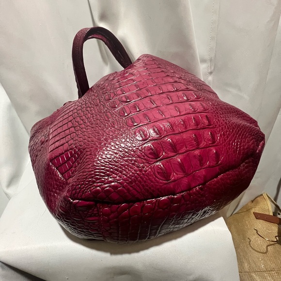 Brahmin Jacqueline Melbourne Croc-Embossed Burgundy Leather Hobo bag. - Picture 8 of 15
